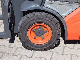 2014-linde-e12-01-47140204