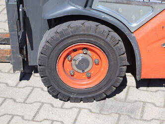 2014-linde-e12-01-1452269-47140240