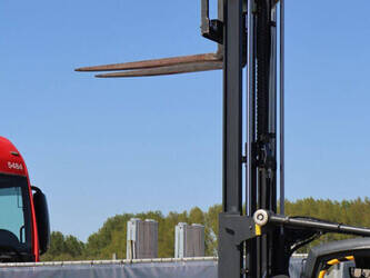 2014-linde-e12-01-1452269-47140264