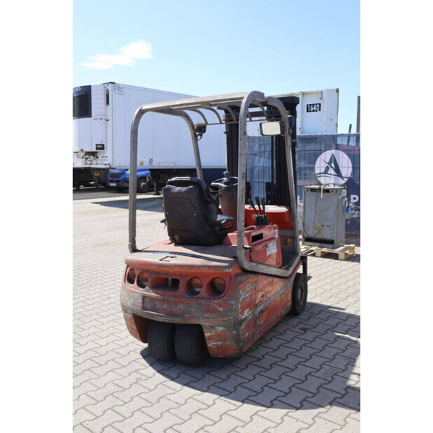 2004 BT CBE 15T-47140314