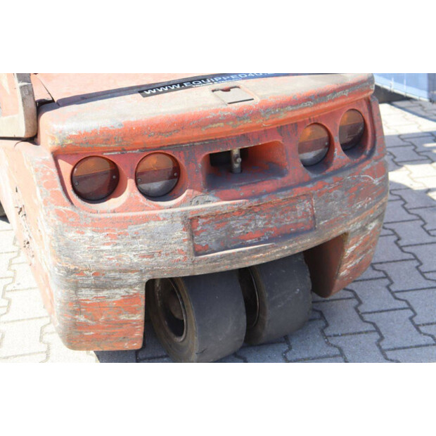 2004 BT CBE 15T-47140323