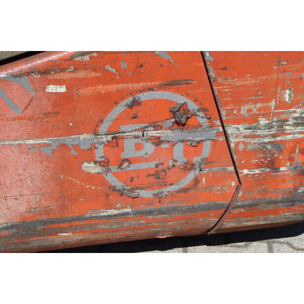 2004 BT CBE 15T-47140324