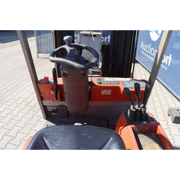 2004 BT CBE 15T-47140325