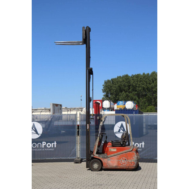 2004 BT CBE 15T-47140340