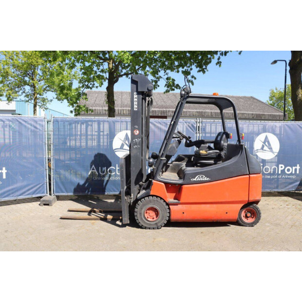 2003 Linde E25/600-02-47140377