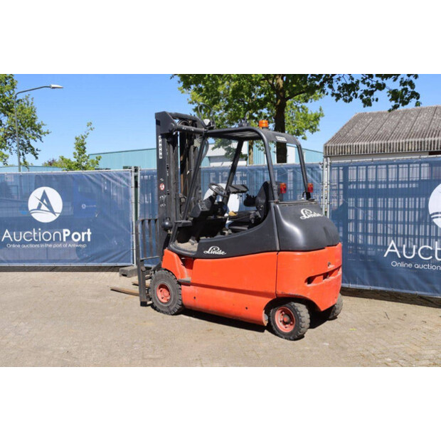 2003 Linde E25/600-02-47140378