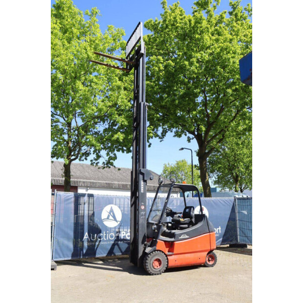 2003 Linde E25/600-02-47140405