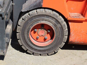 2008-linde-e30-1452276-47140487