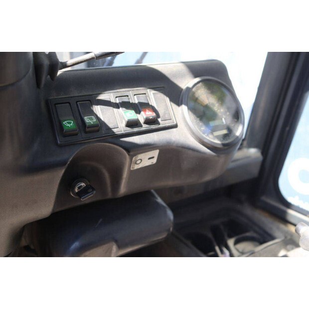 2008 ليندي E30-47140497