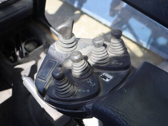 2008-linde-e30-1452276-47140501