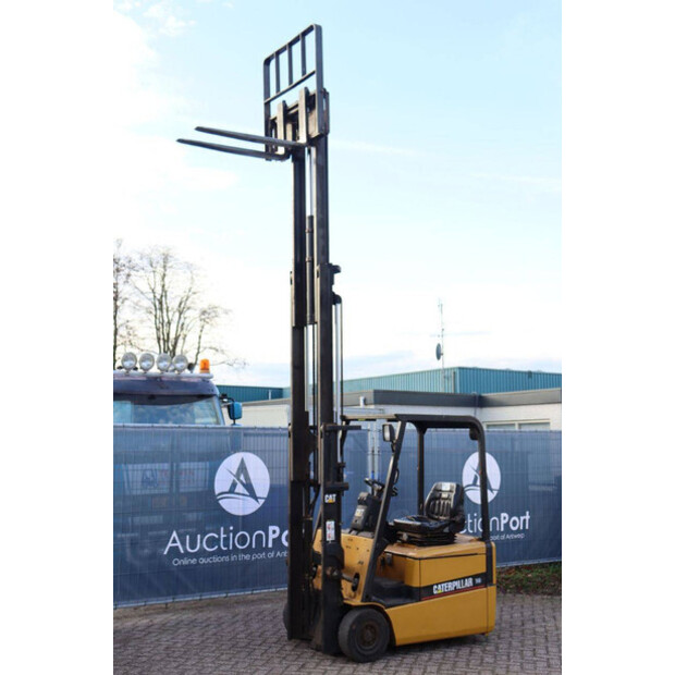 2001 Caterpillar EP16KT-47140612