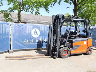 Image de CHARIOTS ÉLÉVATEURS 2015 Linde E50HL-01/600