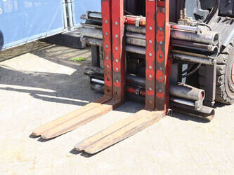 2011-linde-e25-02-1452281-47140661