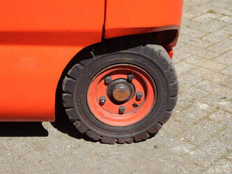 2011-linde-e25-02-1452281-47140665