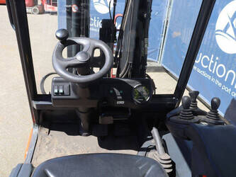 2011-linde-e25-02-1452281-47140670