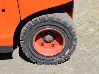 2021-linde-e25-01-1452282-47140703