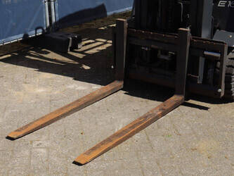 2011-linde-e16-01-1452283-47140736