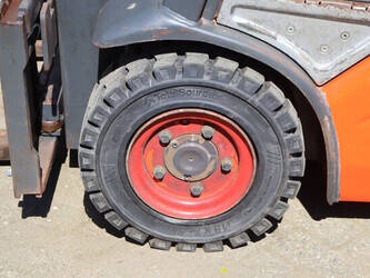 2011-linde-e16-01-1452283-47140740