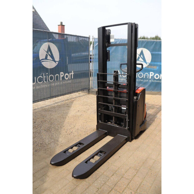 2015 BT SWE140L-47141337