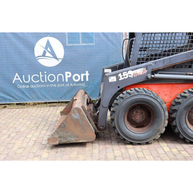 2001 THOMAS 153-47141628