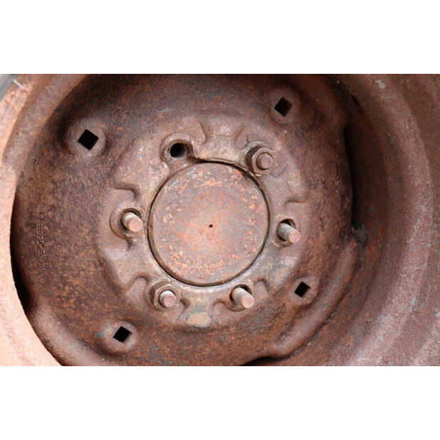 2001 THOMAS 153-47141634