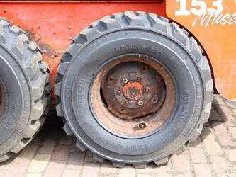 2001-thomas-153-47141635