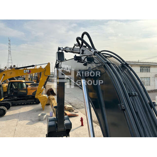 2025 هيونداي HX220HD-47156652