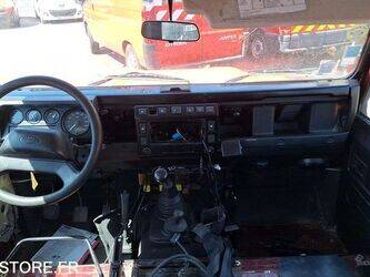 2005-land-rover-defender-1452430-47156806