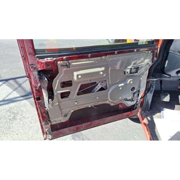 2005 Land Rover Defender-47156809