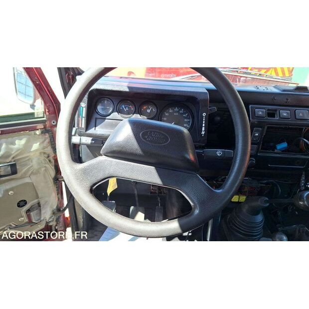 2005 Land Rover Defender-47156812