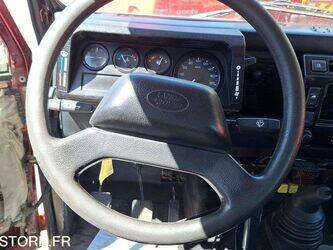 2005-land-rover-defender-1452430-47156812
