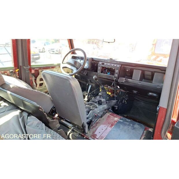2005 Land Rover Defender-47156815