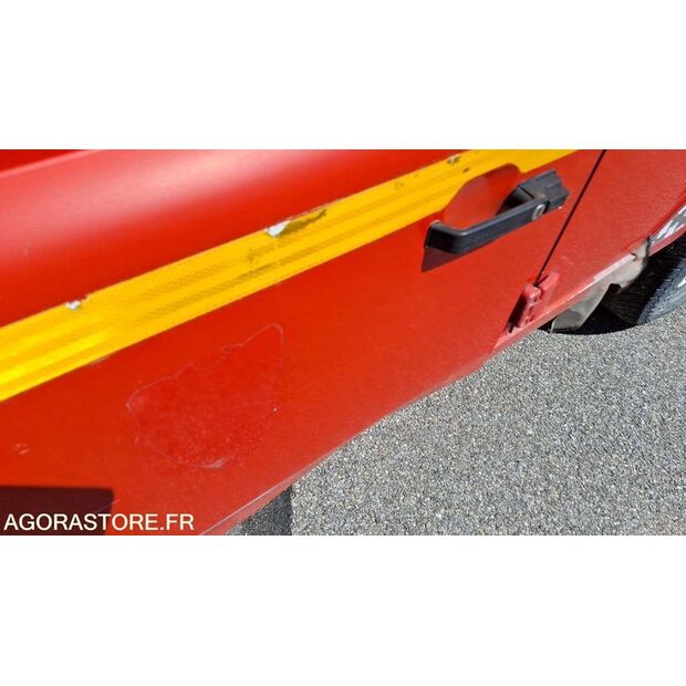 2005 Land Rover Defender-47156826
