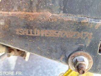 2005-land-rover-defender-1452430-47156833