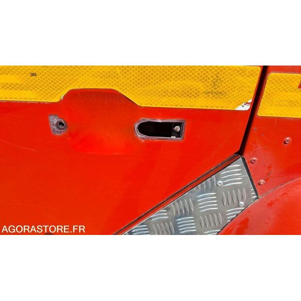 2005 Land Rover Defender-47156834