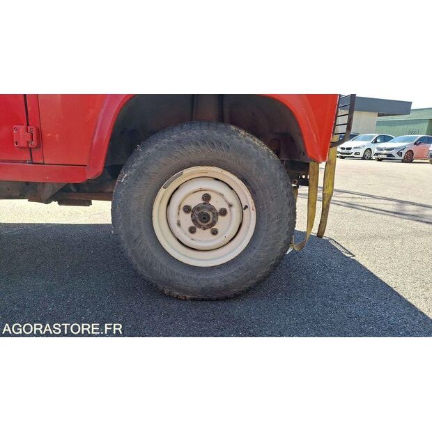 2005 Land Rover Defender-47156842