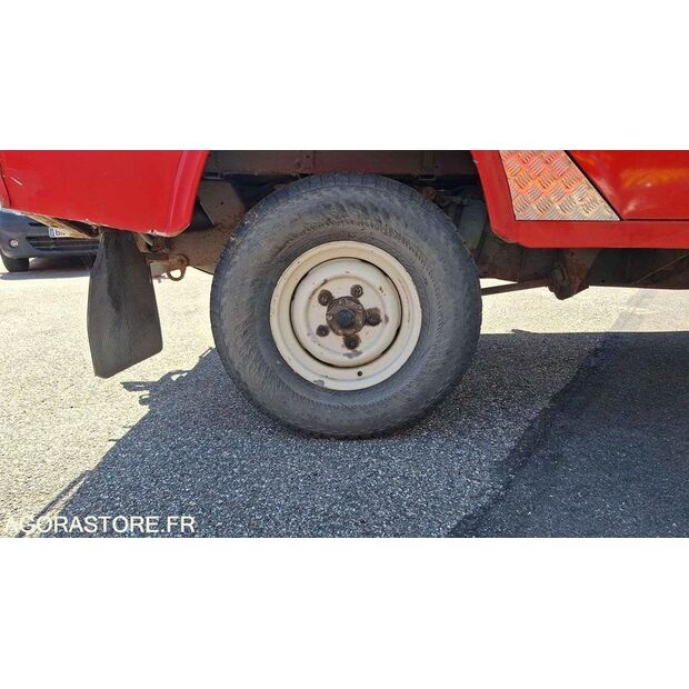 2005 Land Rover Defender-47156845