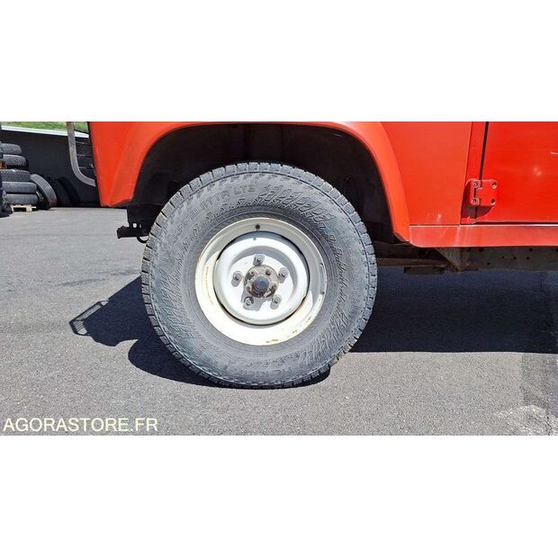 2005 Land Rover Defender-47156847