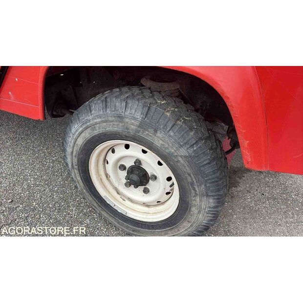2008 Land Rover Defender-47156890
