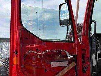 2002-renault-premium-1452442-47157257