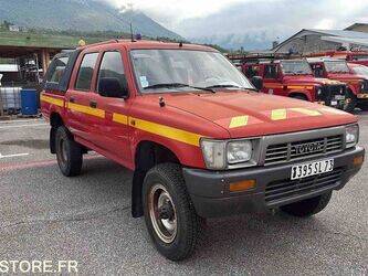 1990-toyota-hilux-47157381