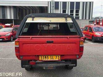 1990-toyota-hilux-47157385