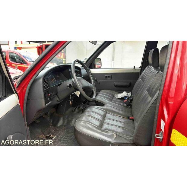 1990 Toyota Hilux-47157389
