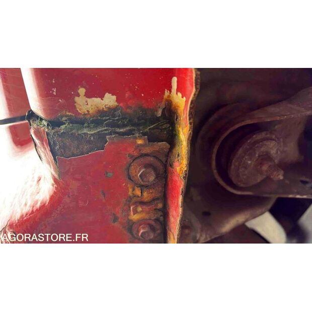 1990 Toyota Hilux-47157397