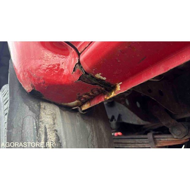 1990 Toyota Hilux-47157401