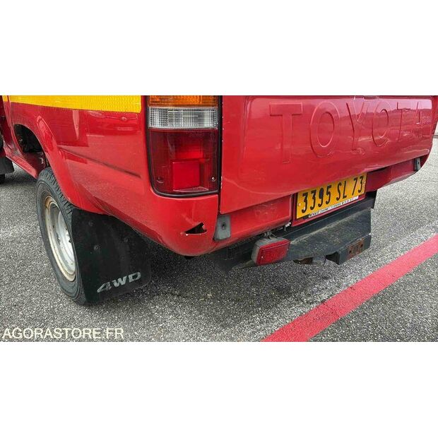1990 Toyota Hilux-47157407