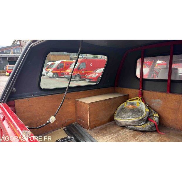 1990 Toyota Hilux-47157408