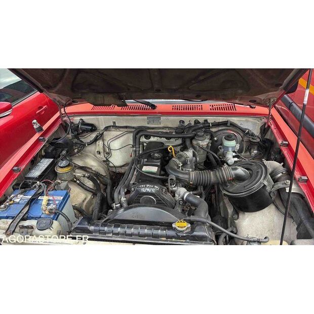 1990 Toyota Hilux-47157413