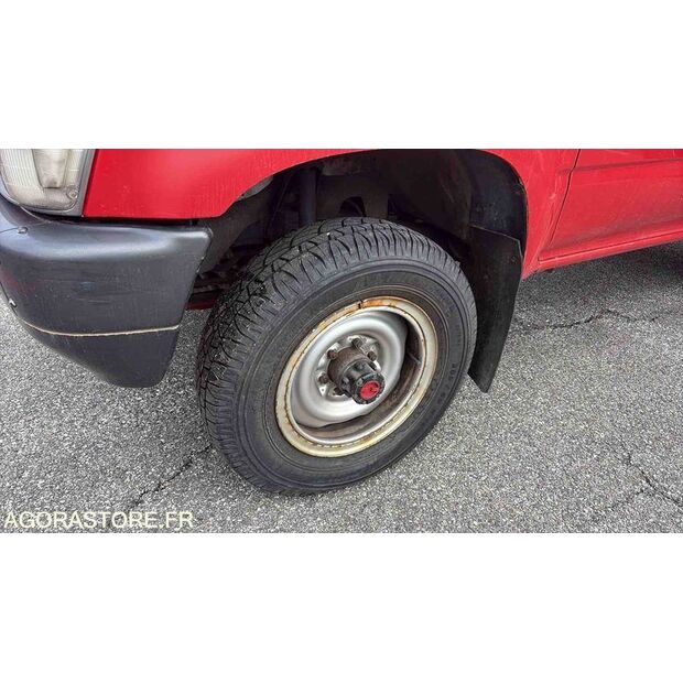 1990 Toyota Hilux-47157425