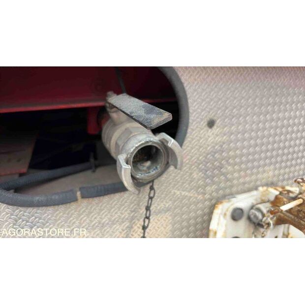 2000 Renault S150-47157611